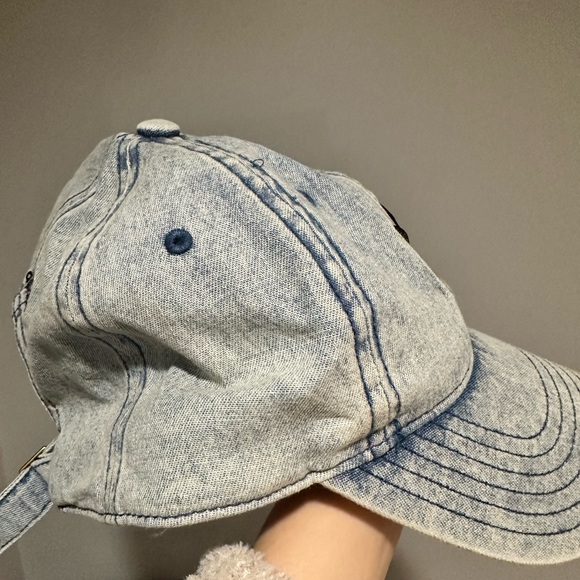 Adidas’s cap - Picture 2 of 4